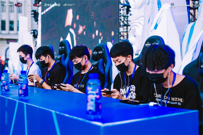 客串锋线 客串锋线