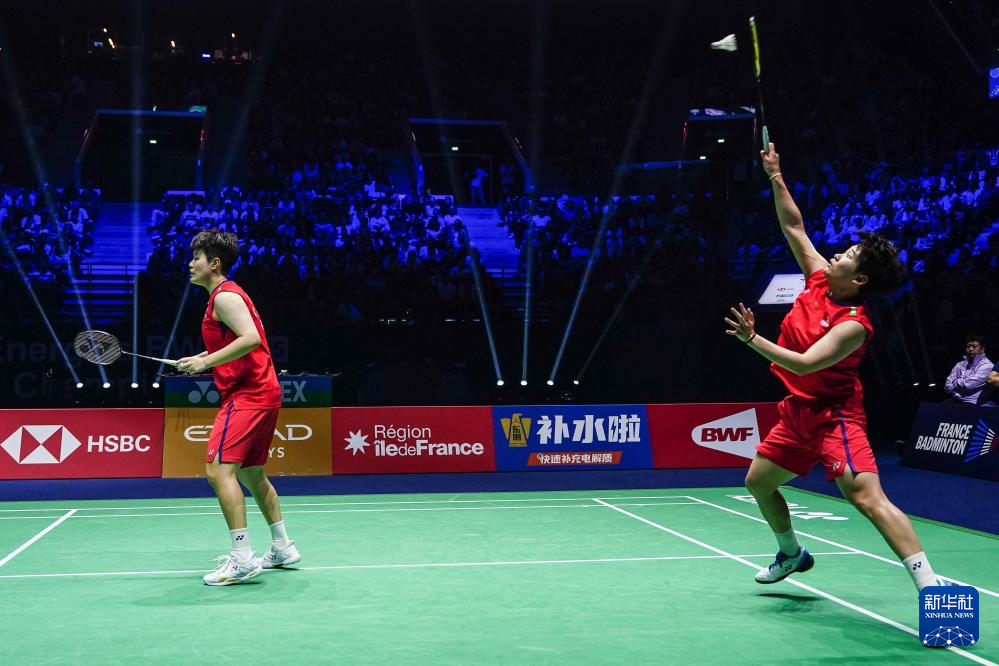 弱明牌下更 弱明牌下更